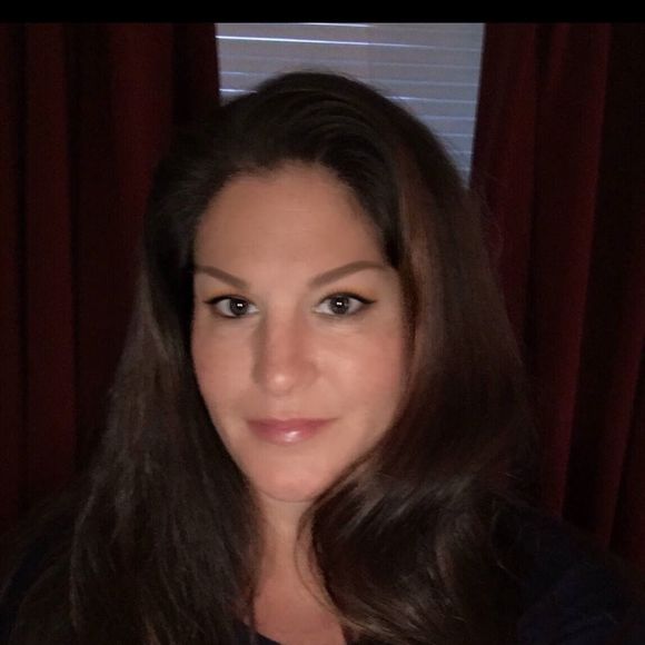Meet your Posher, Kendra - Picture 1 of 1